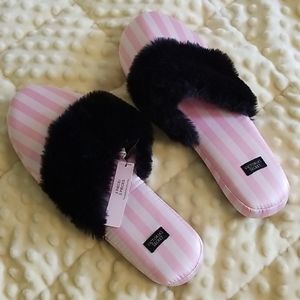 Nwt Victoria's Secret slippers